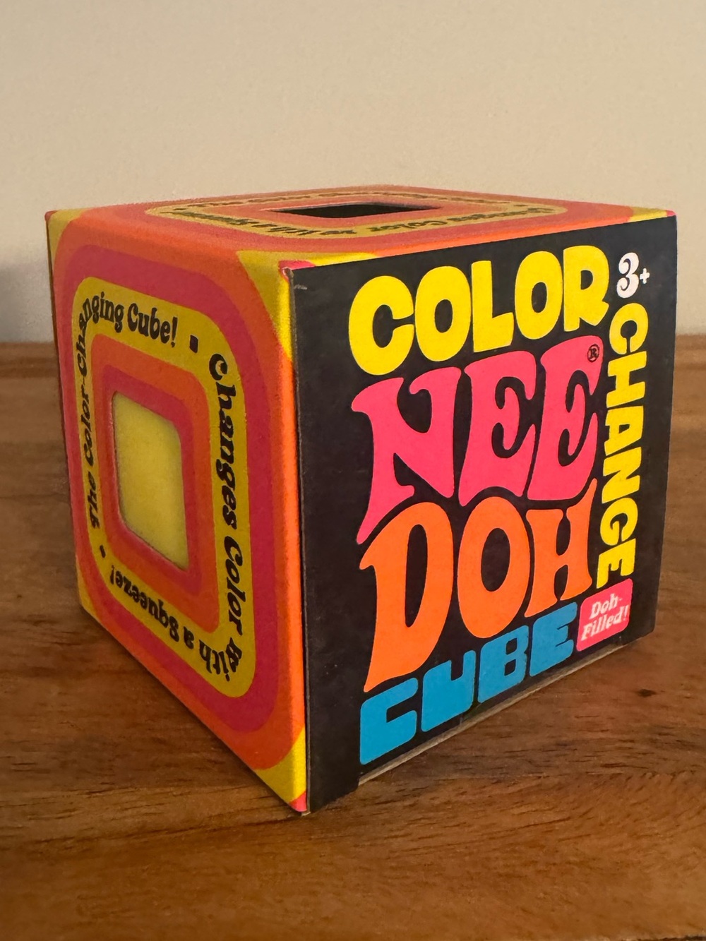 NeeDoh Color Change Cube- Yellow